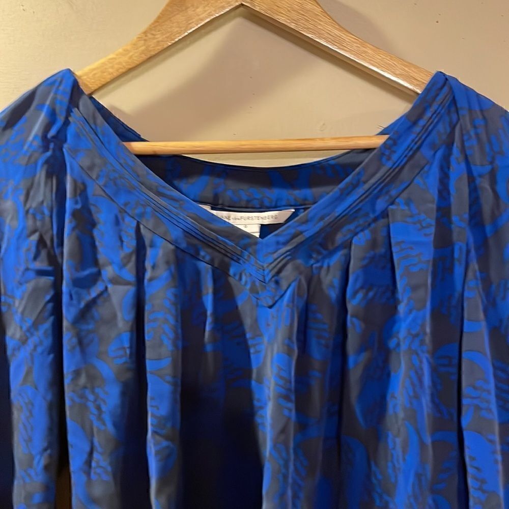 Diane von Furstenberg Top - Picture 2 of 10
